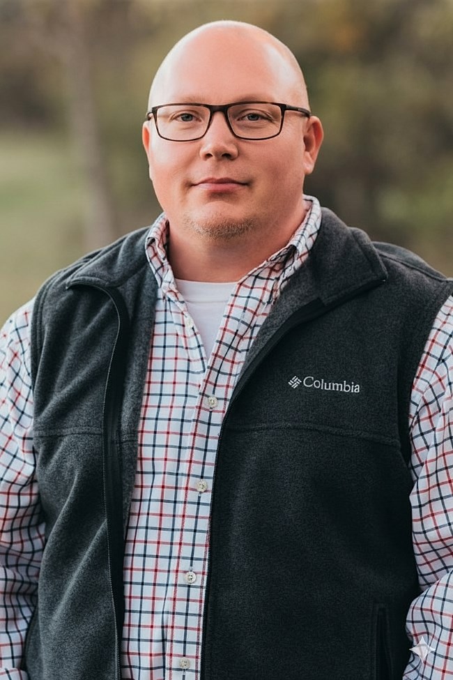 Brandon Bayles headshot